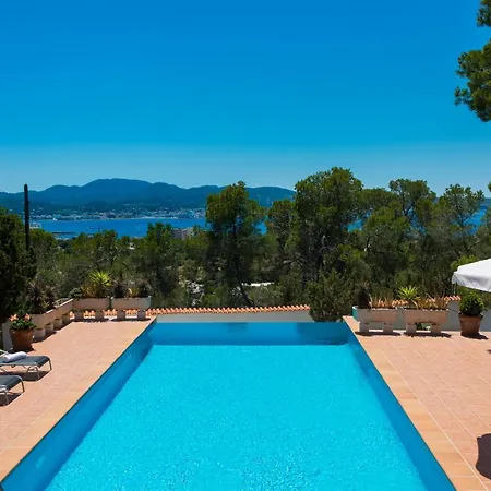 Tres Yucas - La Villa San Antonio (Ibiza)