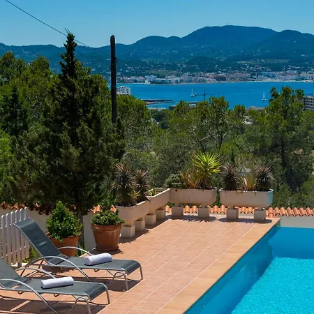 Tres Yucas - La Villa San Antonio (Ibiza)